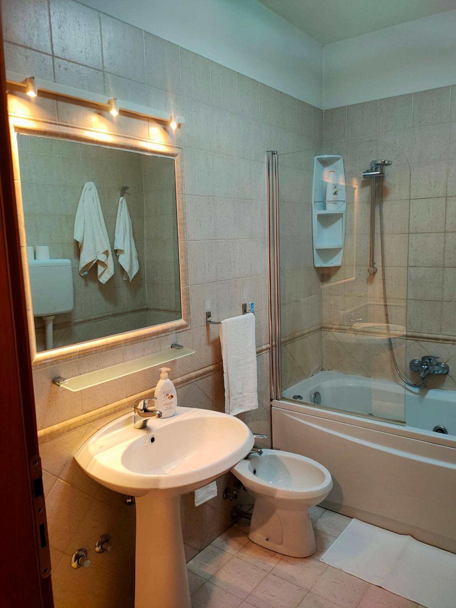 Lele House Fiumicino - Intero Appartamento Aeroporto Di Fiumicino - Nuova Fiera Di Roma Kültér fotó